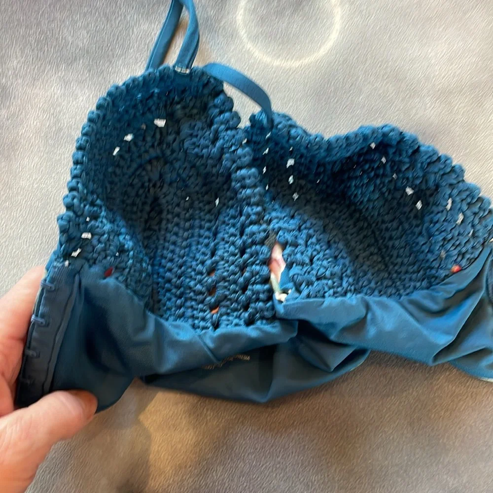 Frankie’s floral 2-piece crochet bikini | Size Small